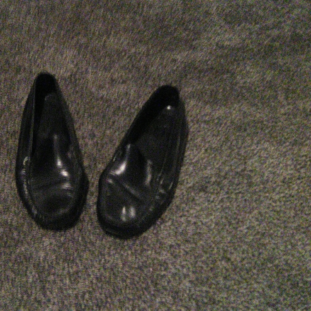 Shoe